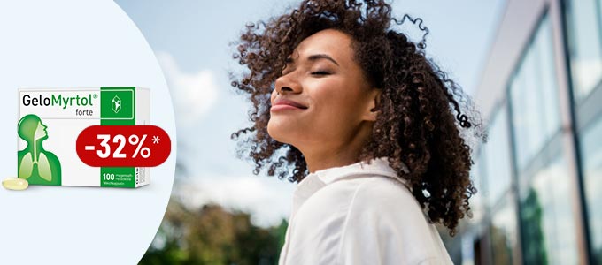 GeloMyrtol forte Kapseln bei Atemwegserkrankungen mit 32 % Rabatt*, Frau atmet entspannt im Freien GeloMyrtol forte Kapseln bei Atemwegserkrankungen mit 32 % Rabatt*, Frau atmet entspannt im Freien