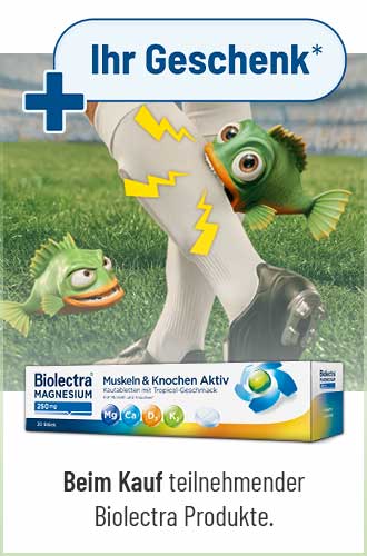 Werbeanzeige: Biolectra Magnesium als Geschenk beim Kauf teilnehmender Produkte; Cartoonfische greifen ein schmerzendes Bein an.